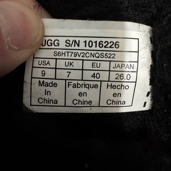 UGG BAILEY BUTTON Il water-resistant black size 9 - Picture 7 of 11